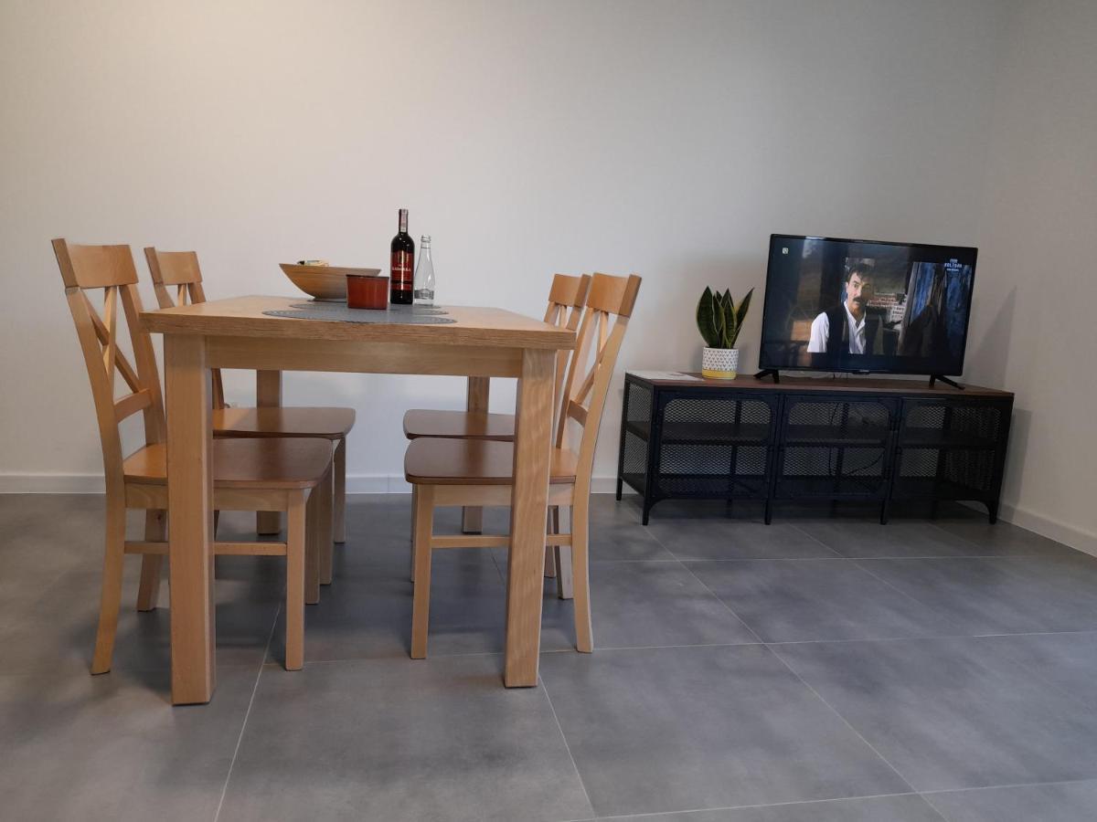 Milo Mare Apartaments Мельно Экстерьер фото