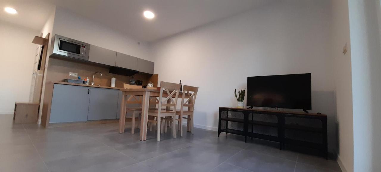 Milo Mare Apartaments Мельно Экстерьер фото